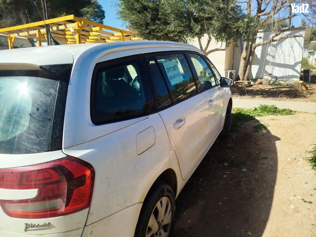 מודעת רכב סיטרואן C4 פיקאסו