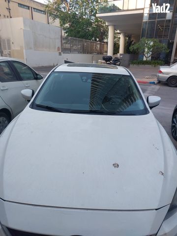 מודעת רכב מאזדה 3