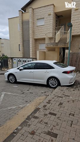 מודעת רכב טויוטה קורולה