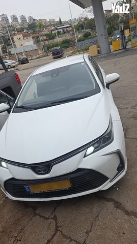 מודעת רכב טויוטה קורולה
