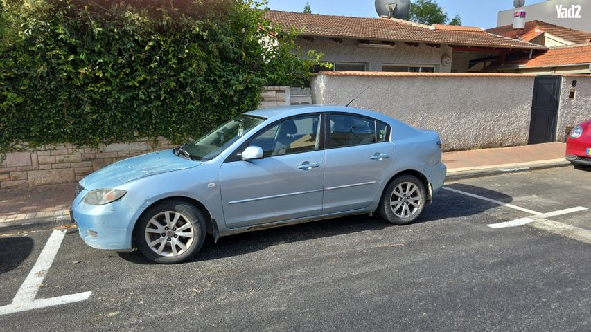 מודעת רכב מאזדה 3