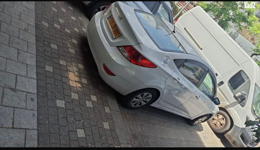 מודעת רכב יונדאי אקסנט i25