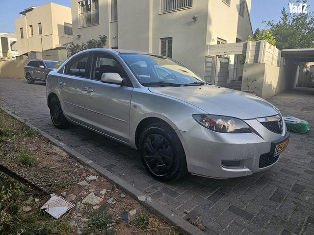 מודעת רכב מאזדה 3