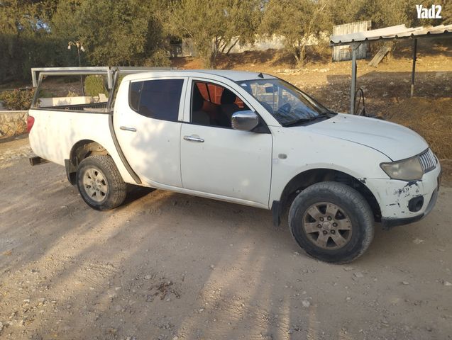 מודעת רכב מיצובישי טרייטון / L200