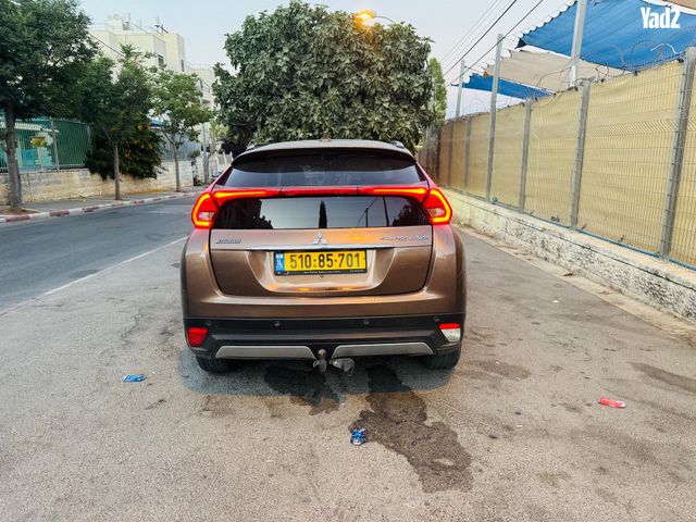 מודעת רכב מיצובישי אקליפס קרוס