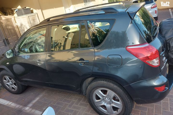 מודעת רכב טויוטה RAV4