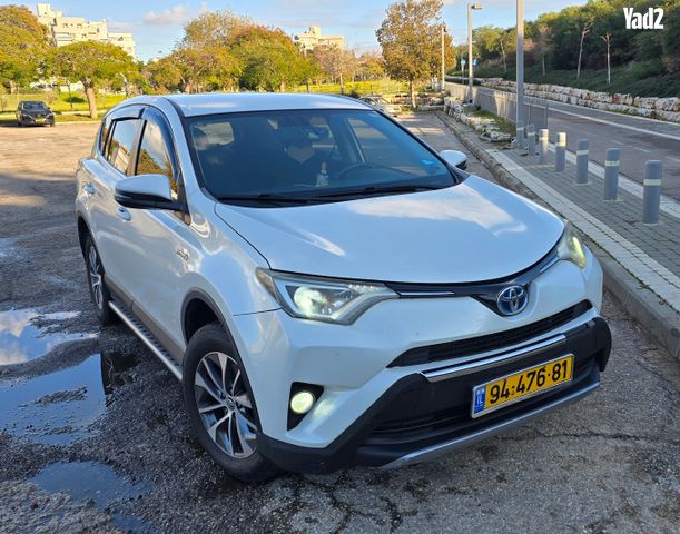 מודעת רכב טויוטה RAV4