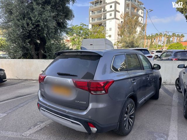 מודעת רכב מיצובישי אאוטלנדר