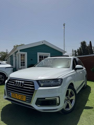 מודעת רכב אאודי Q7
