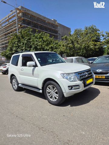 מודעת רכב מיצובישי פג'רו