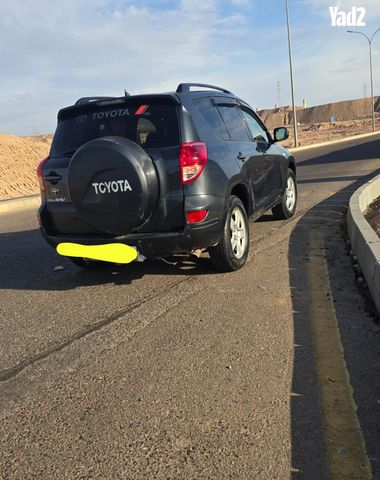 מודעת רכב טויוטה RAV4