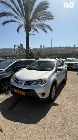 מודעת רכב טויוטה RAV4