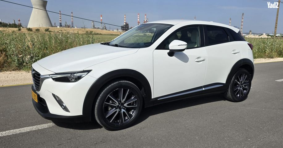 מודעת רכב מאזדה CX-3
