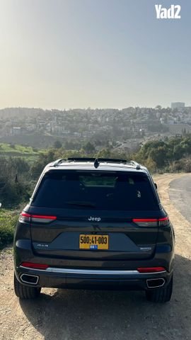 מודעת רכב ג'יפ גרנד צ'ירוקי 2