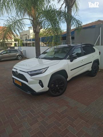 מודעת רכב טויוטה RAV4