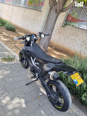 מודעת רכב הוסקוורנה SM701