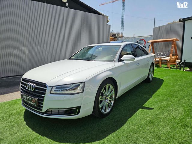 מודעת רכב אאודי A8