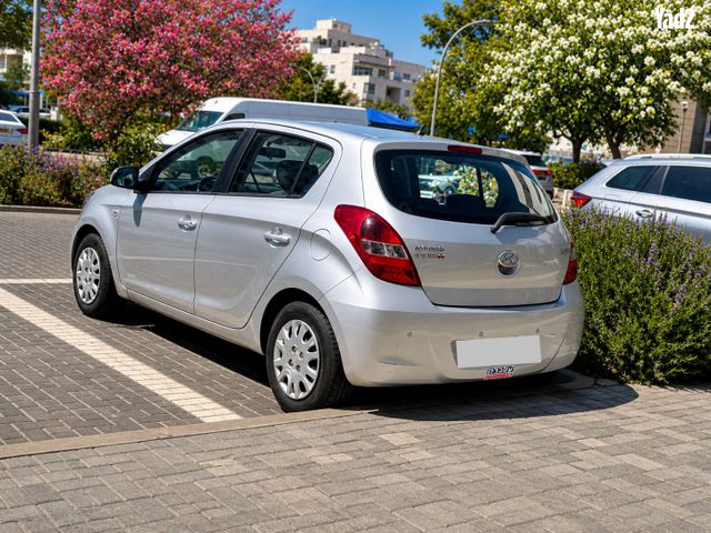 מודעת רכב יונדאי i20