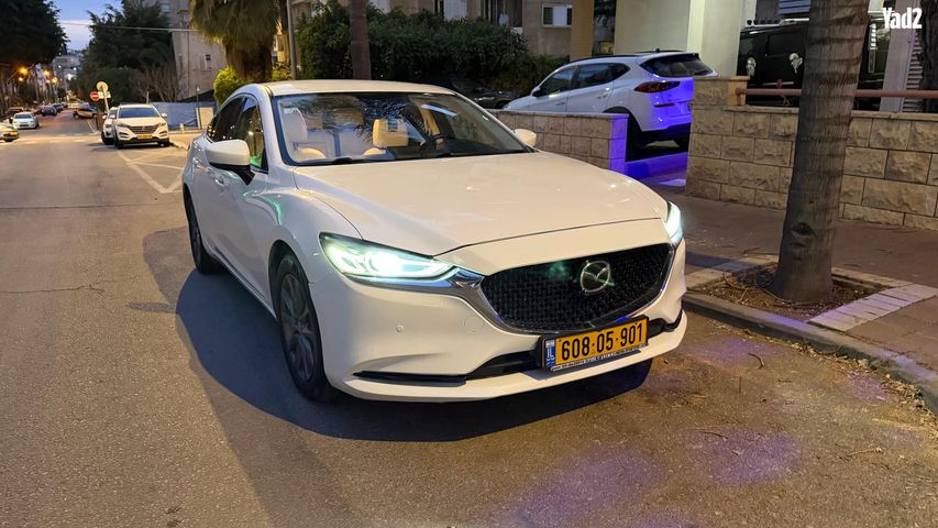 מודעת רכב מאזדה 6