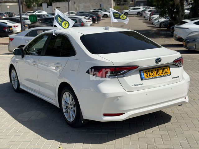מודעת רכב טויוטה קורולה 3