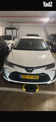 מודעת רכב טויוטה קורולה