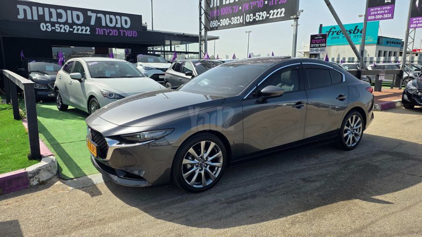 מודעת רכב מאזדה 3