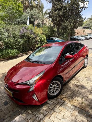 מודעת רכב טויוטה פריוס