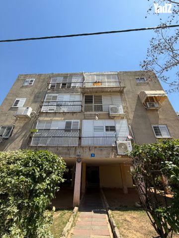 שפירא 109