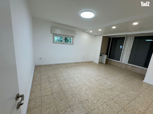 רננים 18