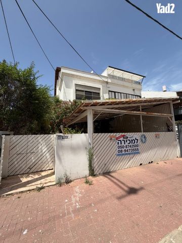 שדרות הקיבוצים 25
