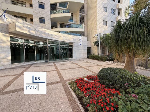 אזורי חן, גימל החדשה