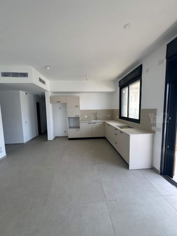 דירה למכירה בתל אביב יפו (תיווך) — 2