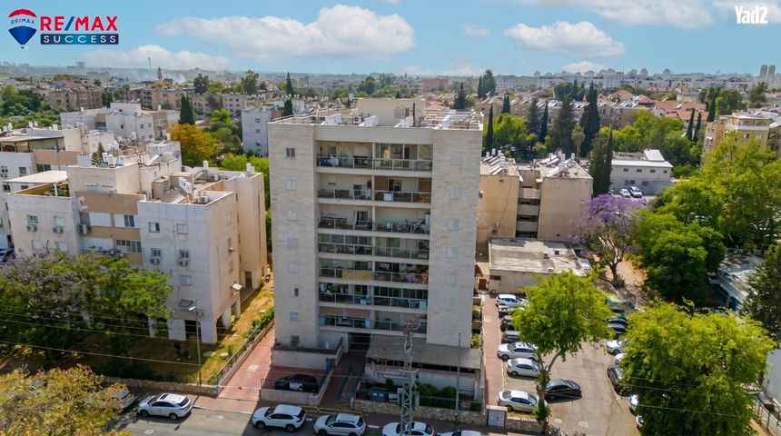 טייטלבאום 12