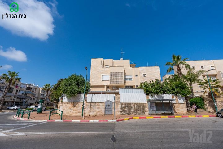 גג/ פנטהאוז, היובל, אור עקיבא