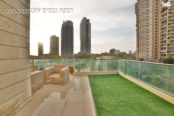 הנביאים 56
