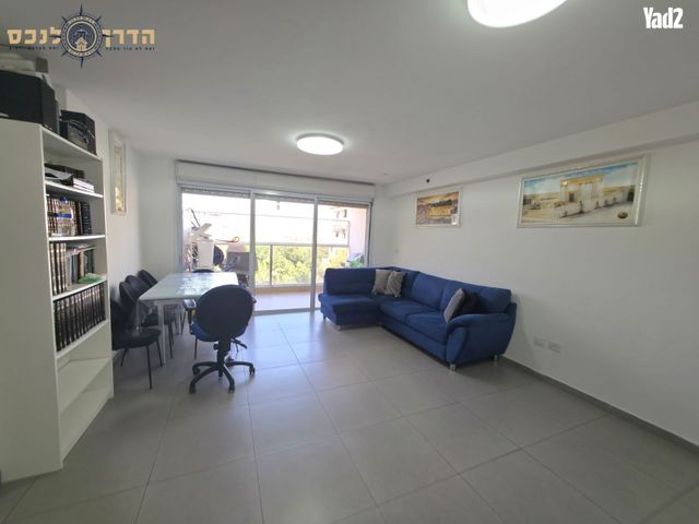 הכלנית 24