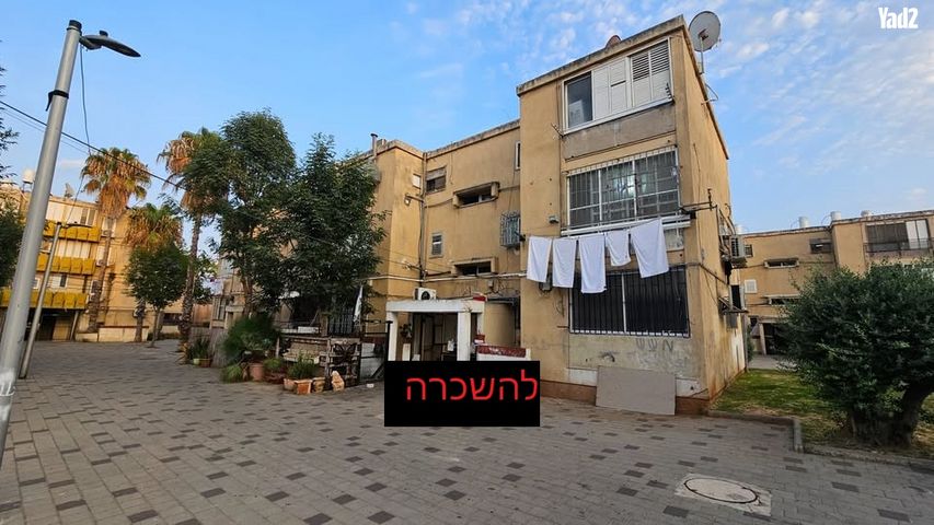 גיורא יוספטל 