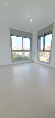 דירה להשכרה בתל אביב יפו (תיווך) — 2