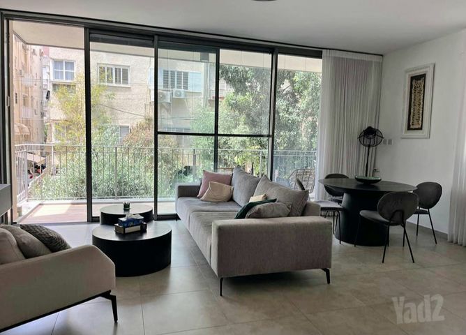 דירה להשכרה בתל אביב יפו (תיווך) — 2