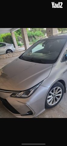 מודעת רכב טויוטה קורולה
