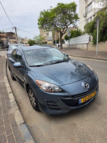 מודעת רכב מאזדה 3