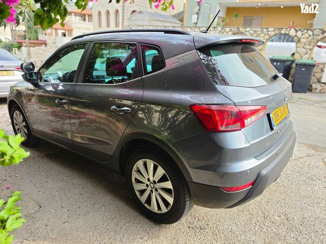 מודעת רכב סיאט ארונה