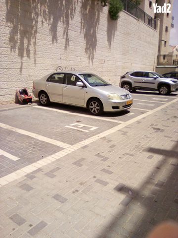 מודעת רכב טויוטה קורולה