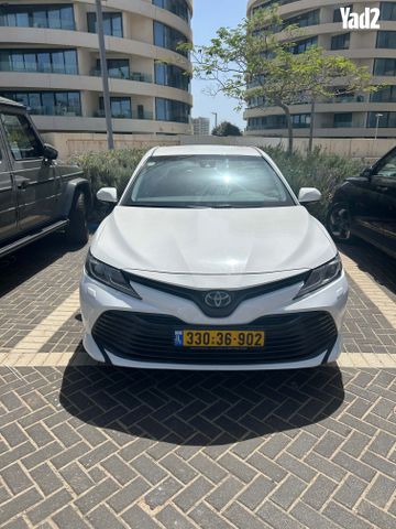 מודעת רכב טויוטה קאמרי