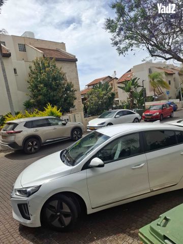 מודעת רכב יונדאי איוניק