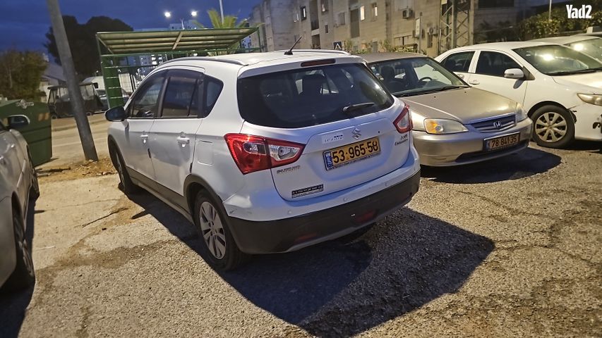מודעת רכב סוזוקי קרוסאובר