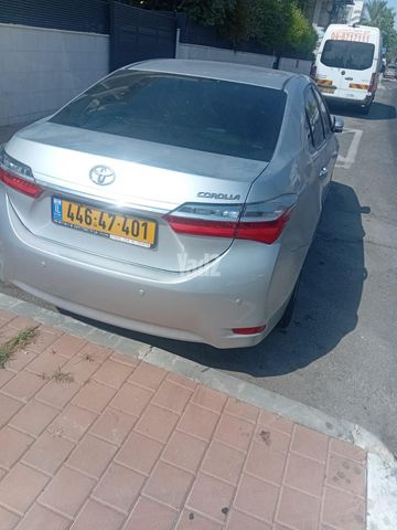 מודעת רכב טויוטה קורולה