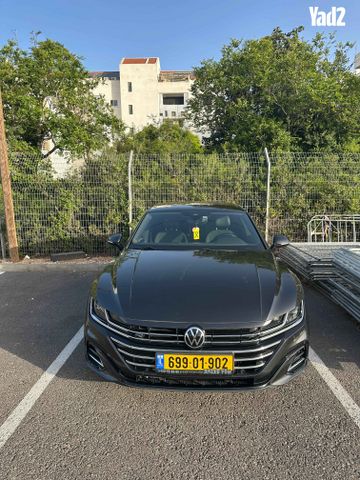 מודעת רכב פולקסווגן ארטאון