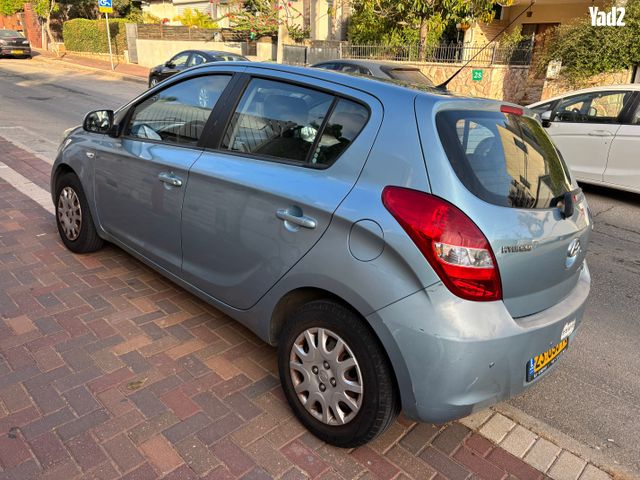 מודעת רכב יונדאי i20