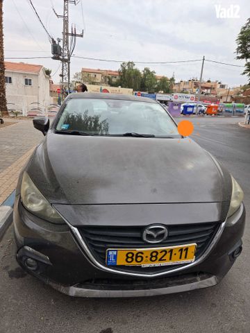 מודעת רכב מאזדה 3